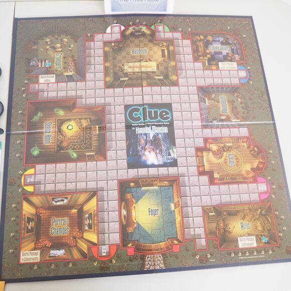 VTG Clue Disney Haunted Mansion Edition Board Game Parker Bros 2004 COMPLETE - Picture 3 of 14